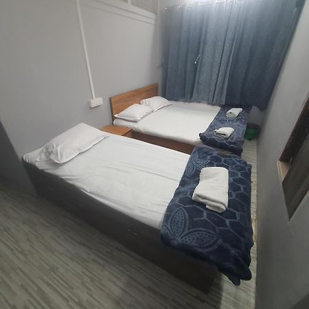 אאורנגבד Hotel Family Stay Beside Railway Station מראה חיצוני תמונה