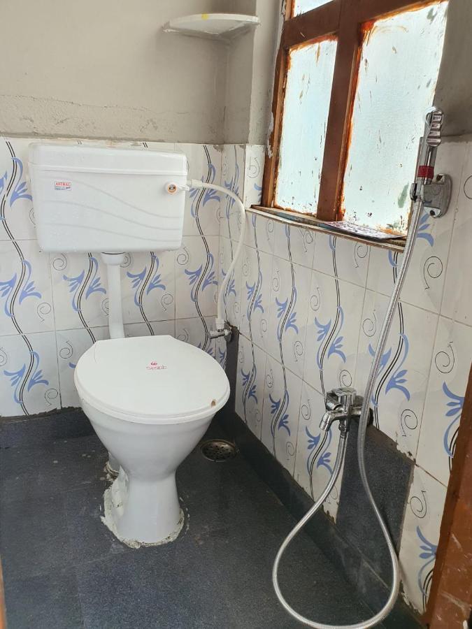 אאורנגבד Hotel Family Stay Beside Railway Station מראה חיצוני תמונה