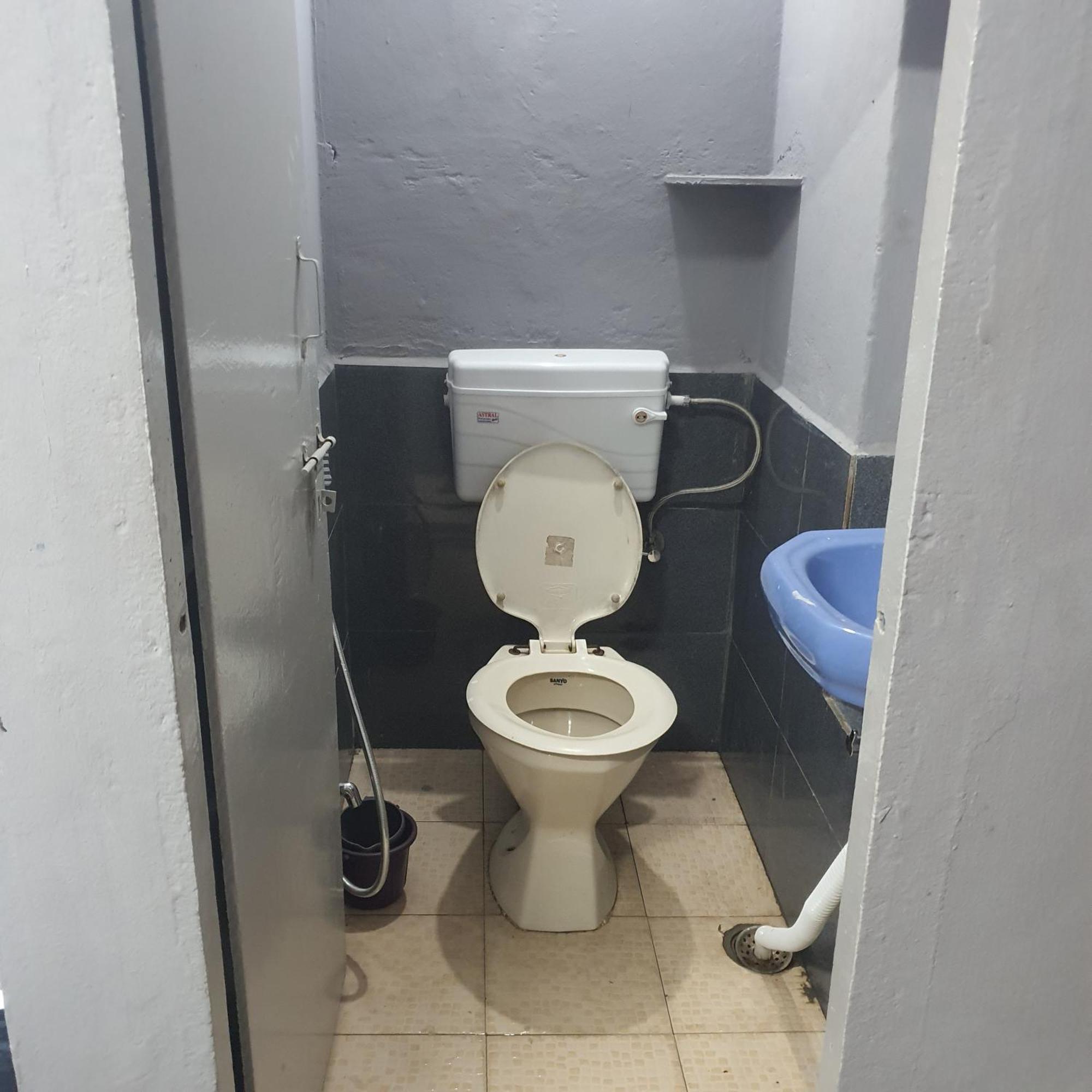 אאורנגבד Hotel Family Stay Beside Railway Station מראה חיצוני תמונה